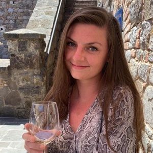 Meet your Posher, Nora